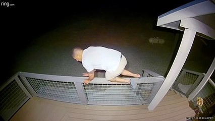 Patriotic Guest Goes Above and Beyond to Untangle Flag