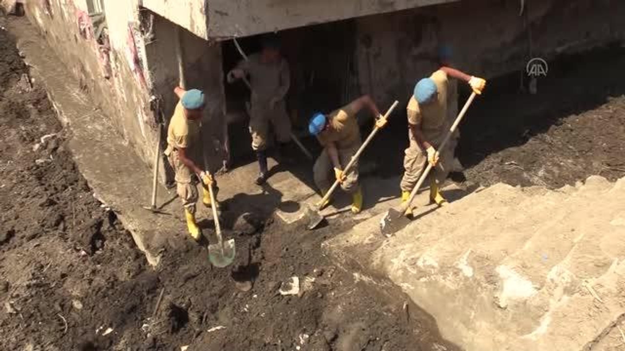 Son dakika haber... Bakan Soylu, selden etkilenen Bozkurt'ta incelemelerine devam etti