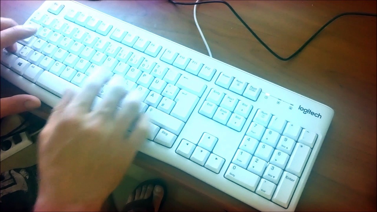 Johnny Golden 'Nachricht' (Official Music Video)