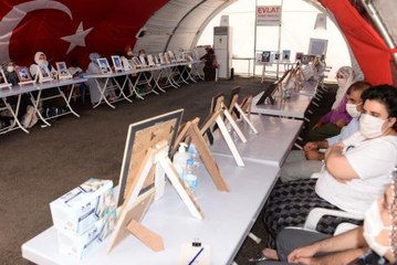 EVLAT NÖBETİNDEKİ BABA ÇOCUKLARIMIZ BUNDAN SONRA DA GELMEYE DEVAM EDECEK