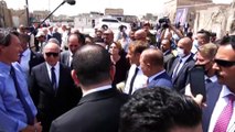 شاهد: ماكرون يزور معالم الموصل المدمّرة في اليوم الثاني من زيارته للعراق