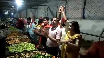 यहां स्टॉल लगाकर गायों को कराया गया डिनर, 56 प्रकार के फल-सब्जी थे टेबल पर मौजूद