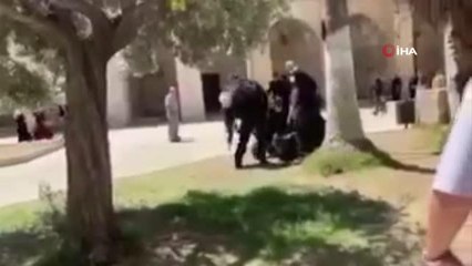 İsrail güçlerinden Mescid-i Aksa'da Filistinli engelli gence saldırı