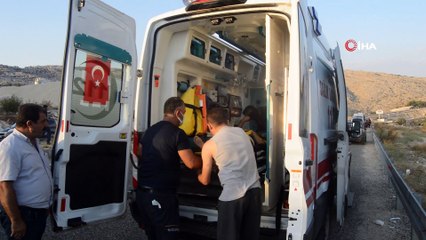 Düğünden dönen aile kaza yaptı: 7 yaralı