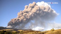 Etna Yanardağı'nın lav ve kül püskürttüğü anlar kamerada