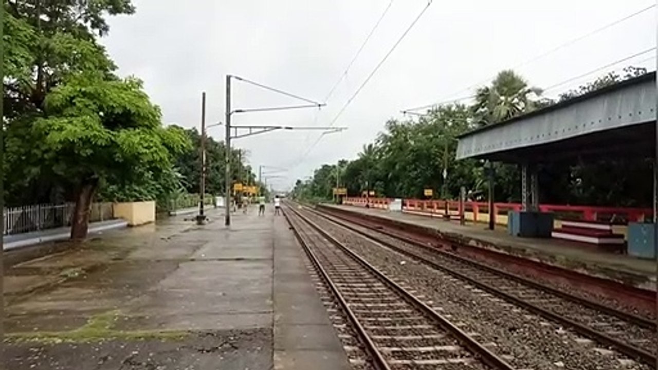 Howrah to Malda Intercity pulling by Wap-5 __ Eastern Railway