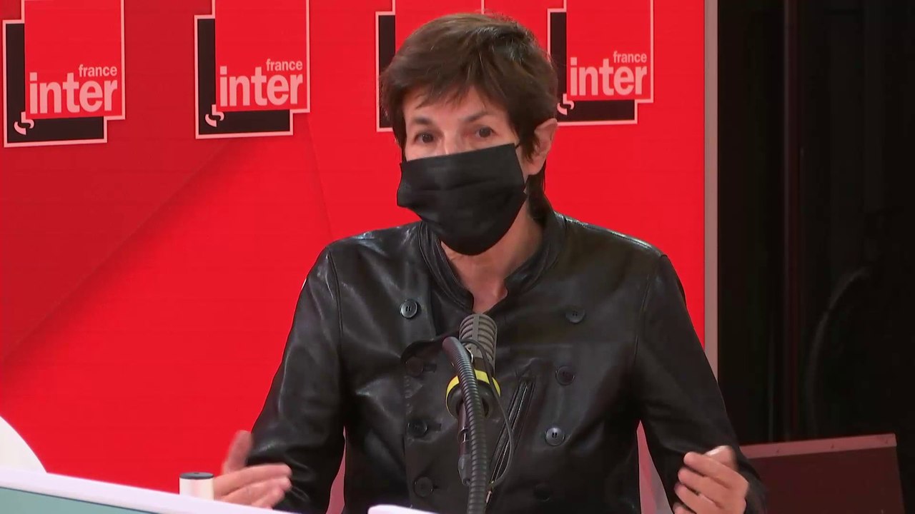 Christine Angot raconte l'inceste qu'elle a subi par son père : "Je comprends tout de suite, à 13 ans on comprend ce qui se passe"