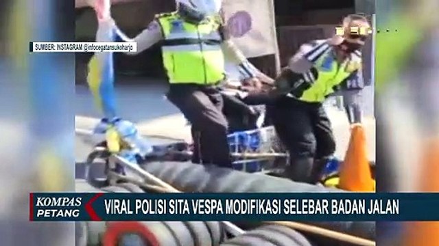 Penampakan Vespa yang Nyaris Tutupi Badan Jalan Solo-Semarang