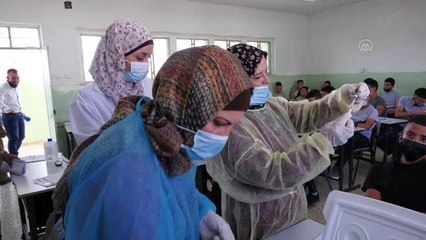 Filistin'de 12 yaş üzerindekilere Kovid-19 aşısı uygulanmaya başlandı