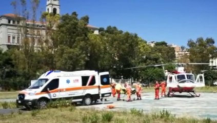 Download Video: Bimbo di 5 anni trasportato in elicottero tra Genova e Imperia per cure mediche (30.08.21)