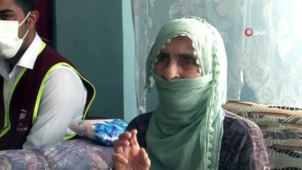 Vali Yırık ve eşi, Zafer Bayramının 99’uncu yılında, 99 yaşındaki Pembe Dağoğlu ile bir araya geldi