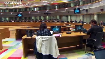 UE: Restrições para viagens não-essenciais oriundas dos EUA