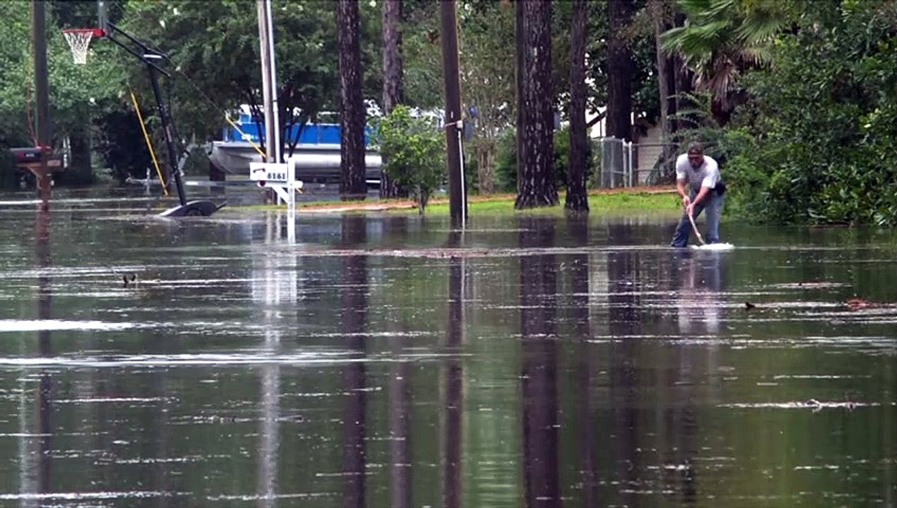 Hurricane Ida wird schwächer