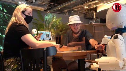 Un café con robots de Tokio apuesta por la inclusión