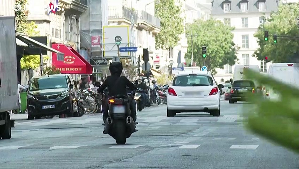 Париж замедлился до 30 км/ч