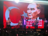 Beyoğlu'nda 30 Ağustos Zafer Bayramı Resul Dindar konseriyle kutlandı
