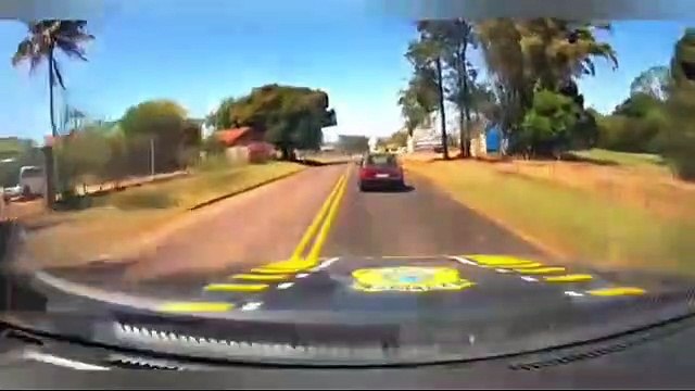 Após perseguição, PRF prende dois homens transportando 32 quilos de maconha em Icaraíma; Veja o vídeo