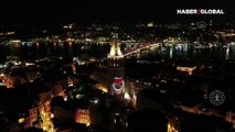 Galata Kulesi'nde Zafer Bayramı'na özel ışık gösterisi düzenlendi