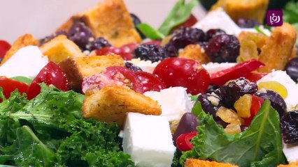 سلطة الكيل والسبانخ