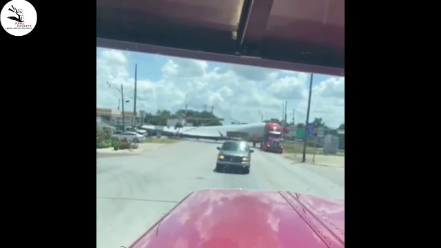 Luling Train Crash | Train crashes into semi-truck with wind turbine blade | Luling | Luling Texas