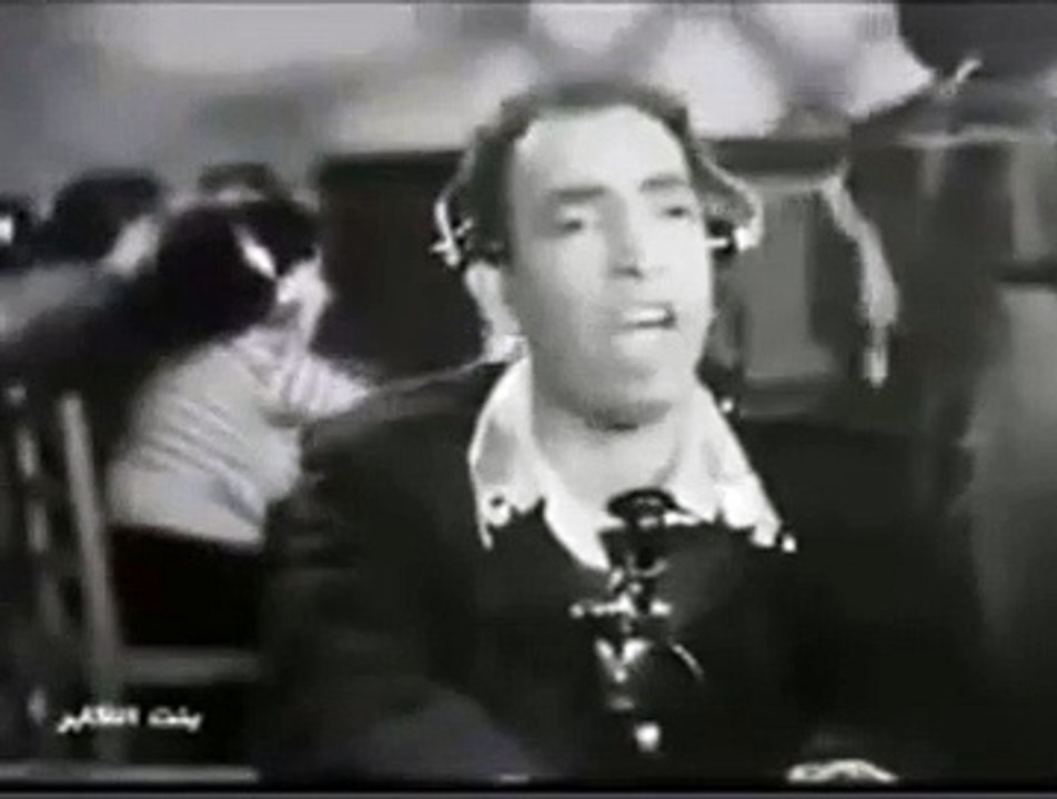 اسماعيل ياسين لما كان شغال كول سنتر