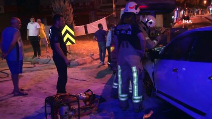 Kamyonete arkadan çarpan otomobil alev aldı: 1 yaralı