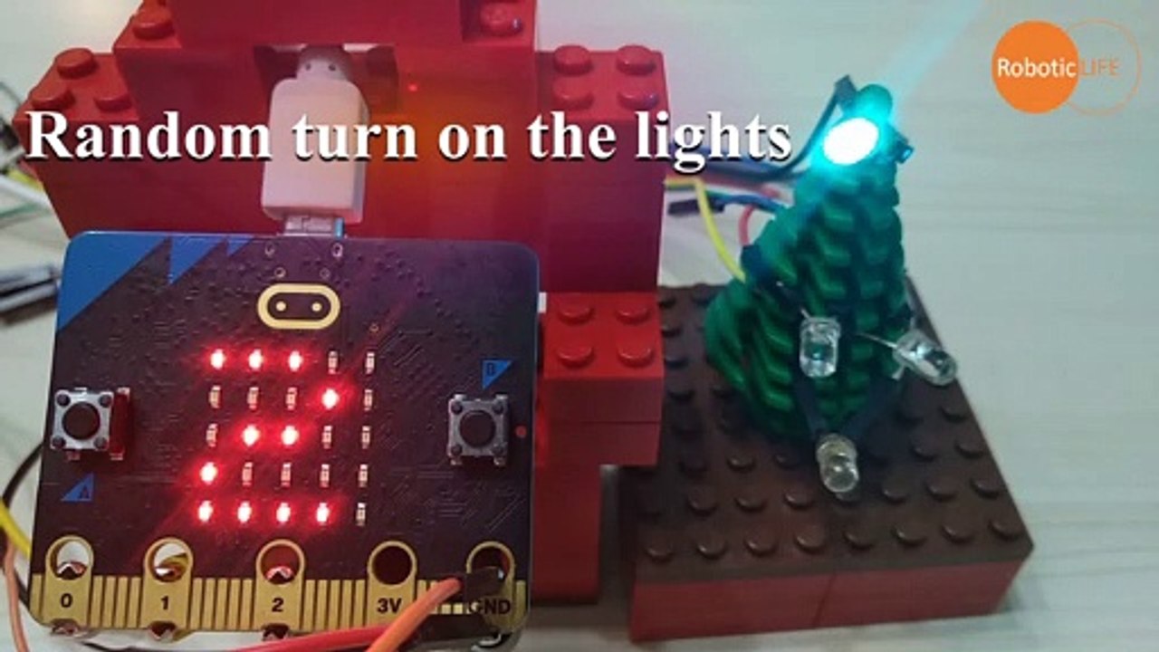 micro:bit + Toy - Xmas Tree