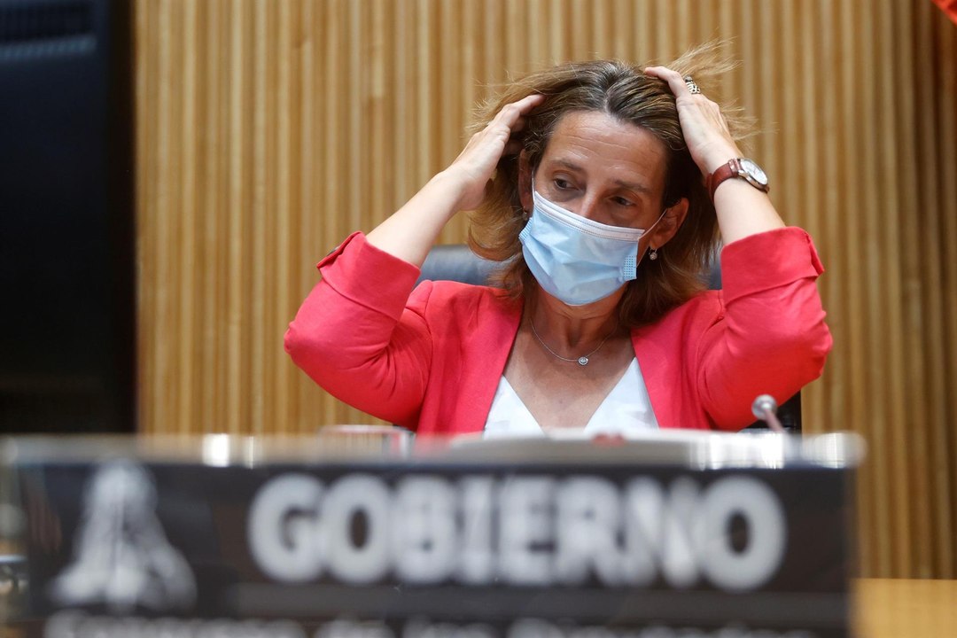 Federico a las 7: El Gobierno vuelve a echar la culpa a la UE de la subida de la luz