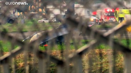 شاهد | مقاتلة تايوانية من طراز إف-16 "تقع على رأسها" بعد الهبوط