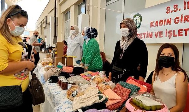 Kadın girişimciler doğal ürünlerini satıyor