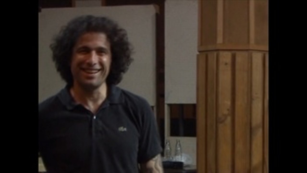 Lanzan documental sobre la vida del músico argentino Andrés Calamaro