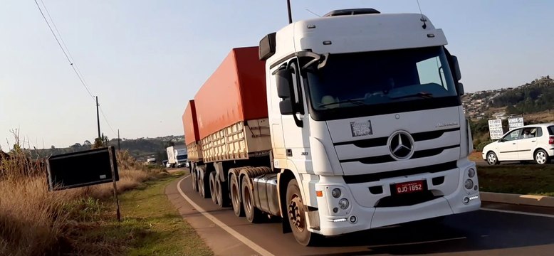 MERCEDES BENZ ACTROS 2651 6X4 BRANCO RODOTREM RANDON GRANELEIRO 9 EIXOS 19,80 METROS