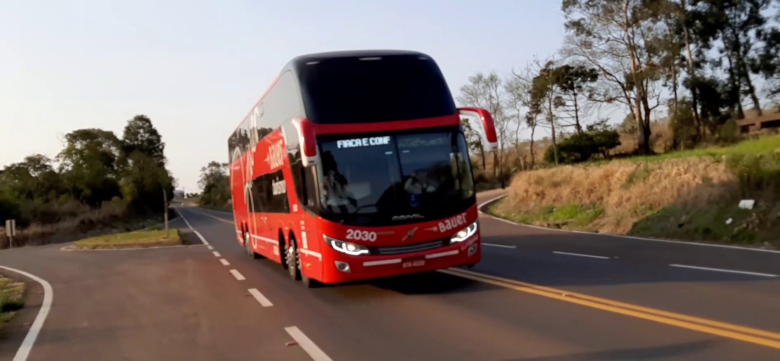 VOLVO COMIL CAMPIONE INVICTUS DD 8X2 VERMELHO 2030 4 EIXOS BAUER TURISMO