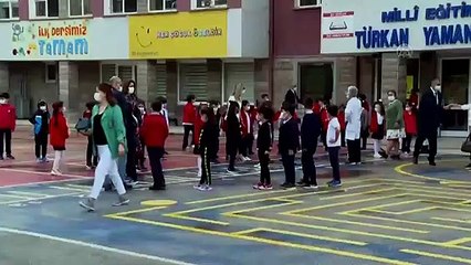 Bakan Özer: Hepimizin işini kolaylaştırmak için canla başla çalışıyoruz