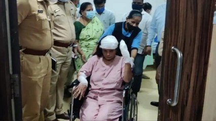 Woman civic official's  3 fingers chopped off by hawker