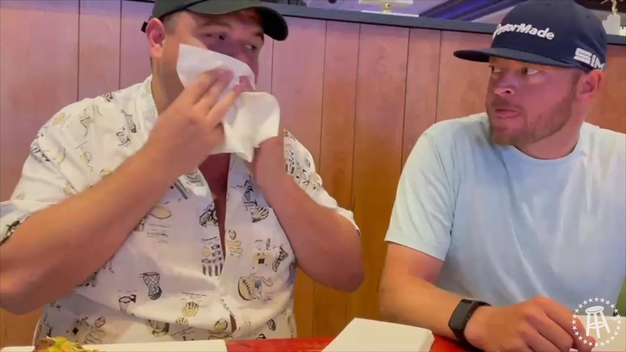 The Cheeseburger Detroit-Style Pizza At The Barstool Sportsbook Knocked For A Flavorful Loop