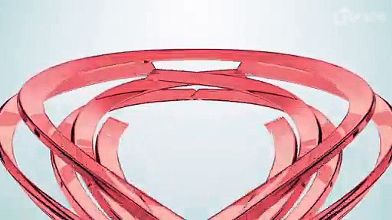 Idosa é atropelada por moto na faixa de pedestre; vídeo