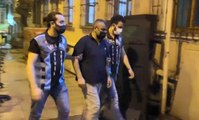 Taksim'de polisten otopark parası isteyen değnekçi suçüstü yakalandı
