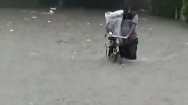 Delhi Rain: Zakhira Underpass closed due to waterlogging