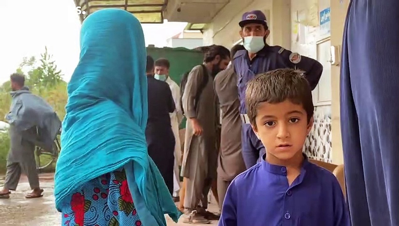 Flucht vor den Taliban: 'Sie drohten, mich zu enthaupten'