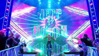 Jeff Hardy regresa con su tema de entrada 