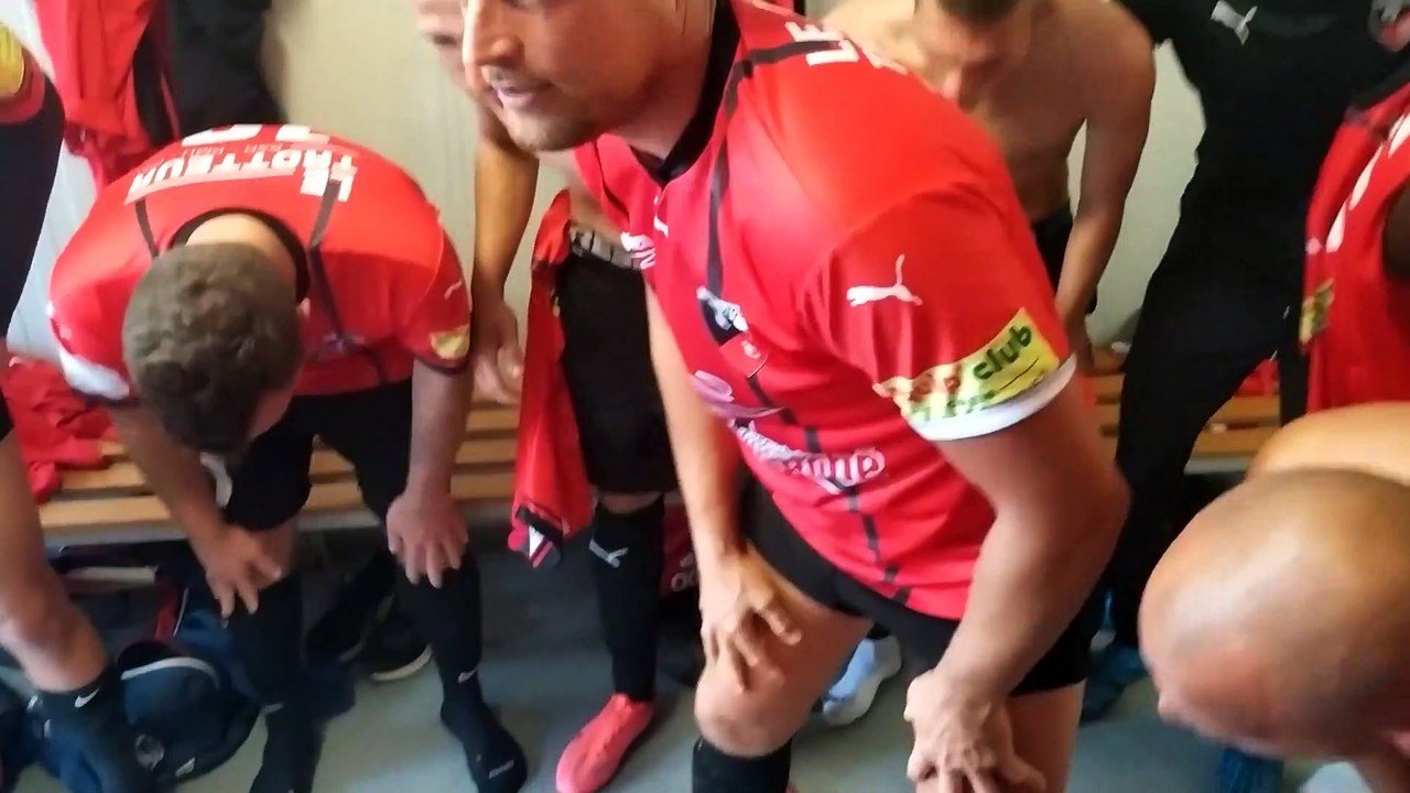 CDF : LE VESTIAIRE DES SENIORS A