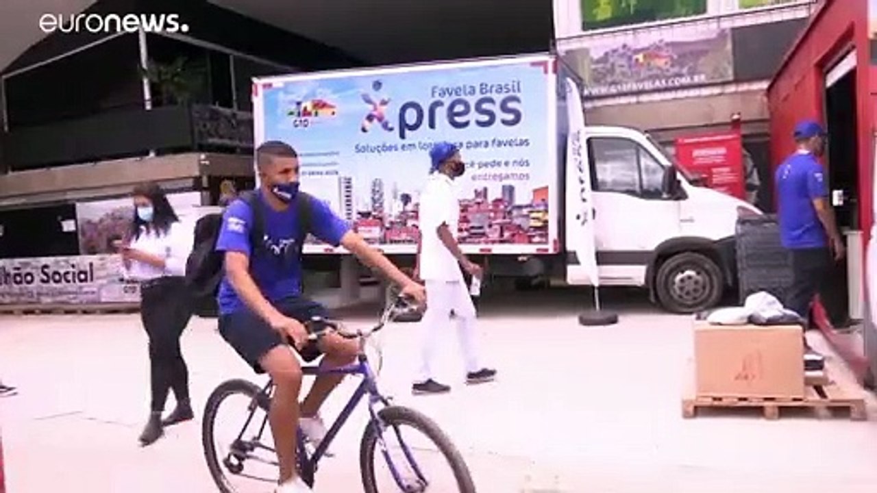 Livrer chez eux les habitants des favelas : le pari réussi d'un jeune Brésilien