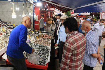 "Vira Bismillah" diyen balıkçıların avladığı balıklar tezgahları süsledi