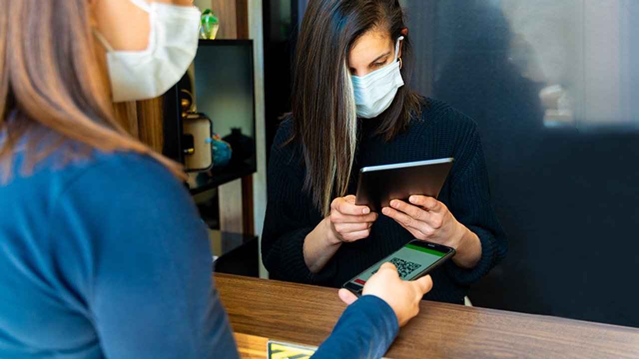 "J'ai payé 300 euros pour obtenir un vrai faux QR Code"