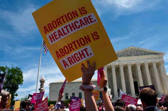 Supreme Court Fails to Stop Texas Abortion Ban From Going Into Effect