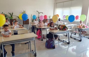 RUSYA İLE BİRLİKTE ANTALYA'DA DA İLK DERS ZİLİ ÇALDI