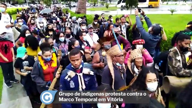 Grupo de indígenas protesta contra o Marco Temporal em Vitória