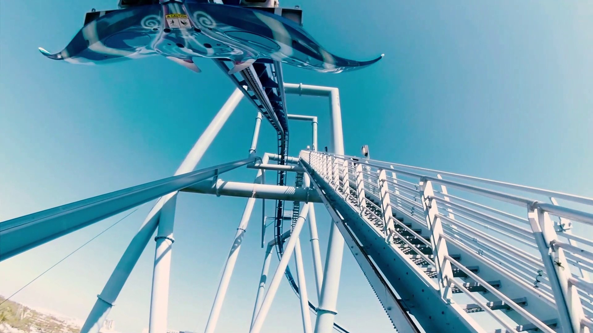 Manta (SeaWorld Orlando) - 4K Front Row Roller Coaster POV Video - Full B&M  Flying Coaster Ride - video Dailymotion