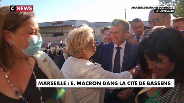 Marseille : Emmanuel Macron dans la cité de Bassens